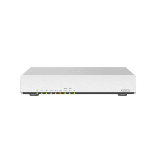 QNAP QHORA-301W ROUTER WIRELESS WI-FI 6 DUAL BAND 2.4/5GHz 2475 Mbit/s SWITCH 10 Gigabit Ethernet DESKTOP BIANCO