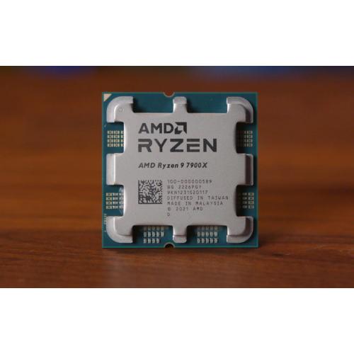 AMD PROCESSORI CPU AMD RYZEN9 7900X AM5 4,7GHZ 12CORE BOX 64MB 64BIT 170W