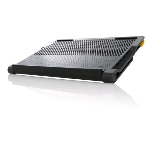 TARGUS CHILL MAT SUPPORTO PER RAFFREDDAMENTO NOTEBOOK 17" CON HUB USB 2.0 A 4 PORTE NERO